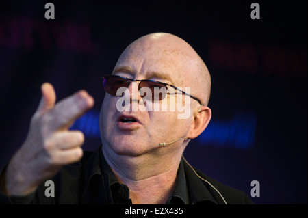 Alan McGee ehemaligen Plattenfirma Besitzer Musiker & Manager sprechen über das Leben in der Musikbranche, Hay Festival 2014 © Jeff Morgan Stockfoto