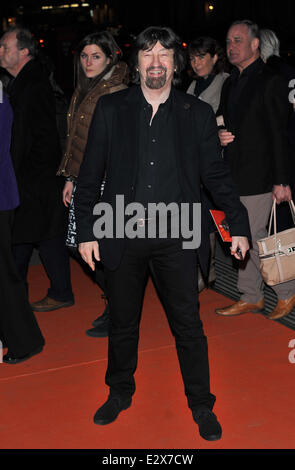 David Bowie ist - Vernissage - Ausstellung Gala Nacht im Victoria and Albert Museum (V & A) - Ankünfte mit statt: Trevor Nunn Where: London, Vereinigtes Königreich bei: 20. März 2013 Stockfoto