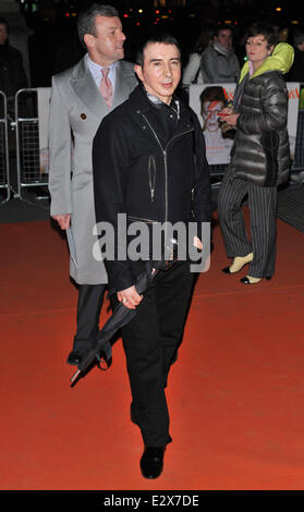 David Bowie ist - Vernissage - Ausstellung Gala Nacht statt im Victoria and Albert Museum (V & A) - Ankünfte mit: Marc Almond wo: London, Vereinigtes Königreich bei: 20. März 2013 Stockfoto