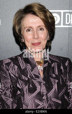 Premiere von HBO Dokumentarfilm "Fall, Grace" bei der Time Warner Center Screening Zimmer - Ankünfte mit: Nancy Pelosi Where: New York, Vereinigte Staaten von Amerika bei: 21. März 2013 Stockfoto