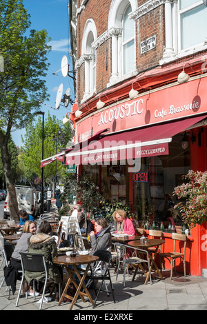 Cafe am Newington Green North London, Vereinigtes Königreich Stockfoto