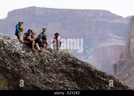 Fluss Läufer scouting Lava Falls auf dem Colorado River im Grand Canyon, Arizona. Stockfoto