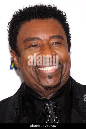 Broadway Motown: The Musical Familienabend Feier Lunt Fontanne Theatre, Ankünfte Featuring: Dennis Edwards wo: New York, Vereinigte Staaten von Amerika bei: 5. April 2013 Stockfoto