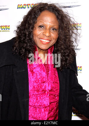 Broadway Motown: The Musical Familienabend Feier Lunt Fontanne Theatre, Ankünfte Featuring: Louvain Demps wo: New York, Vereinigte Staaten von Amerika bei: 5. April 2013 Stockfoto