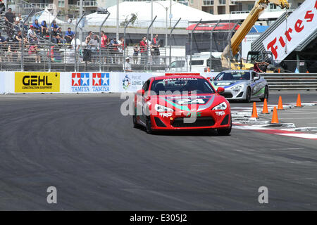 Prominente teilnehmen am Celeb/Pro Rennen auf der Grand Prix von Long Beach Featuring: Adam Carolla Where: Long Beach, Kalifornien, USA bei: 19. April 2013 Stockfoto