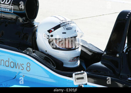 Prominente teilnehmen am Celeb/Pro Rennen auf der Grand Prix von Long Beach Featuring: Stephen Droff Where: Long Beach, Kalifornien, USA bei: 19. April 2013 Stockfoto