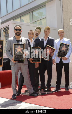 Die Backstreet Boys sind mit auf der Hollywood Walk of Fame mit einem Stern geehrt: Ke, Howie Dorough, Brian Littrell und AJ McLean Stockfoto