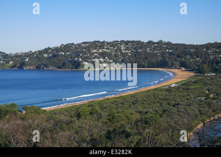 Sydney's Palm Beach ab barrenjoey Headland, Sydney, NSW, Australien an einem Wintertag mit blauem Himmel im Jahr 2014 Stockfoto