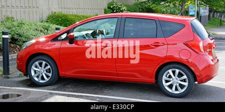 Nissan Note Tekna super-Mini Fließheck Auto mit einem 1,2-Liter-Benzin-Motor Stockfoto
