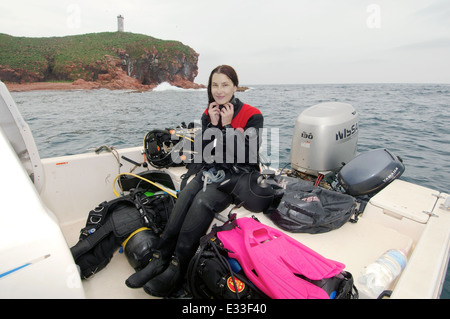 Divewoman. Inseln, Verkhovskogo, Peter der große-Bucht, Meer von Japan, Fernost, Wladiwostok, Russland Stockfoto