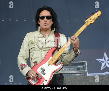 Download-Festival 2013 - Performances - Tag 2 Mitwirkende: Mitglieder Ricky Warwick Scott Gorham Damon Johnson Marco Mendoza Jimmy DeGrasso wo: Donington Park, Leicestershire, Vereinigtes Königreich bei: 15. Juni 2013 Stockfoto