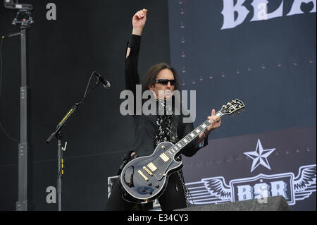 Download-Festival 2013 - Performances - Tag 2 Mitwirkende: Mitglieder Ricky Warwick Scott Gorham Damon Johnson Marco Mendoza Jimmy DeGrasso wo: Donington Park, Leicestershire, Vereinigtes Königreich bei: 15. Juni 2013 Stockfoto