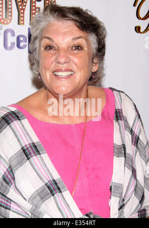 "Käufer und Keller" Opening Night am Barrow Street Theatre - Ankünfte Featuring: Tyne Daly wo: New York, Vereinigte Staaten von Amerika bei: 24. Juni 2013 Stockfoto