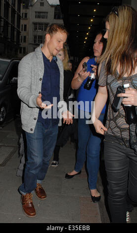 Backstreet Boys, The kann Fair Hotel zum Abendessen im Nobu Berkeley Featuring haben verlassen: Brian Littrell, Backstreet Boys wo: London, Vereinigtes Königreich bei: 29. Juni 2013 Stockfoto