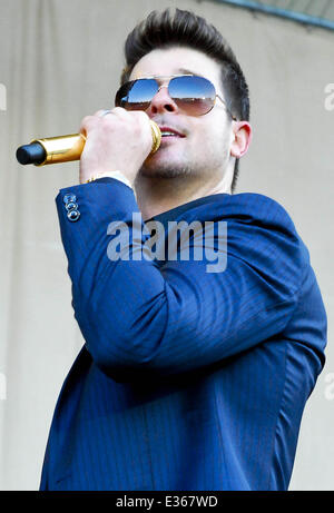 Taste of Chicago 2013 bei der Petrillo Musikmuschel im Grant Park - Performances mit: Robin Thicke wo: Chicago, Illinois, Vereinigte Staaten, wann: 11. Juli 2013 Stockfoto