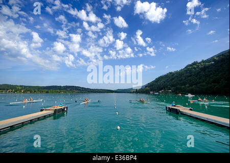 Aiguebelette, Frankreich. 22. Juni 2014. FISA World Rowing Cup. Ein Blick von der starren Linie. Bildnachweis: Aktion Plus Sport/Alamy Live-Nachrichten Stockfoto