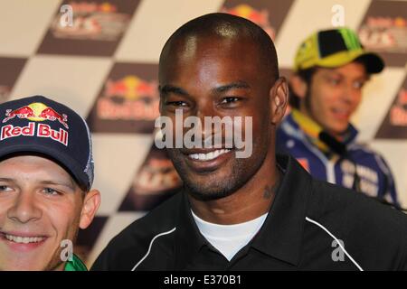 Tyson Beckford besucht die US Moto Grand Prix in Laguna Seca Raceway Monterey mit: Stefan BRADL, Tyson Beckford wo: Salinas, Kalifornien, USA bei: 21. Juli 2013 ** nicht verfügbar für die Veröffentlichung in Deutschland ** Stockfoto