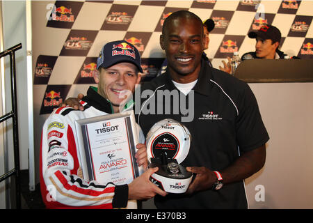 Tyson Beckford besucht die US Moto Grand Prix in Laguna Seca Raceway Monterey mit: Stefan BRADL, Tyson Beckford wo: S Stockfoto