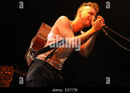 Verrückte Woche 2013 statt am Théâtre de Verdure Featuring: Asaf Avidan wo: Nice, PROVENCE, Frankreich bei: 17. Juli 2013 Stockfoto