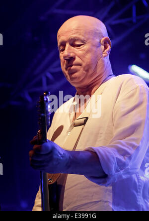 Neil Innes erklingt in Liverpool O2 Academy mit: Neil Innes Where: Liverpool, Kingsland, Vereinigtes Königreich bei: 26 Aug 20 Stockfoto