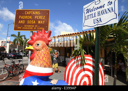 Little Havana auch bekannt als La Calle Ocho ist Heimat für viele Bewohner der kubanischen Einwanderer sowie viele Bewohner Stockfoto