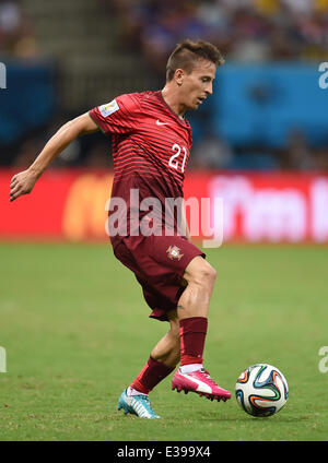 Manaus, Brasilien. 22. Juni 2014. Joao Pereira von Portugal in Aktion während der FIFA WM 2014-Gruppe G, die erste Runde match zwischen den USA und Portugal in die Arena der Amazonas in Manaus, Brasilien, 22. Juni 2014. Foto: Marius Becker/Dpa/Alamy Live News Stockfoto