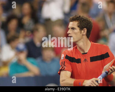 Andy Murray schlägt Michaël Llodra bei US OPEN Tennis Match mit: Andy Murray wo: Flushing Meadows, New York, USA bei: 29. August 2013 Stockfoto