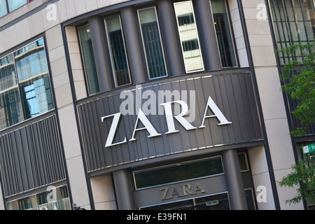 Zara Store Shop Eingang, Schilder, Logo Stockfoto