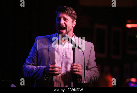 Christopher Sieber Minnesota junge tut gut, Konzert im Birdland-Leistung.  Mitwirkende: Christoph Sieber Where: New York, NY, Vereinigte Staaten von Amerika bei: 03 September 2013 Stockfoto