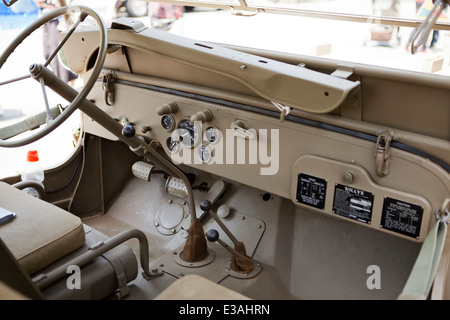 WWII-Ära Willys Jeep Interieur Stockfoto