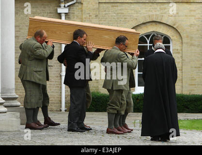 Die Totenmesse für Hugh van Cutsem, in Brentwood Kathedrale. Es nahmen hochrangige Royals.  Mitwirkende: Atmosphäre wo: Brentwood Essex, Großbritannien wenn: 11 September 2013 Stockfoto