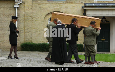 Die Totenmesse für Hugh van Cutsem, in Brentwood Kathedrale. Es nahmen hochrangige Royals.  Mitwirkende: Emilie van Cutsem wo: Brentwood Essex, Großbritannien: 11 September 2013 Stockfoto