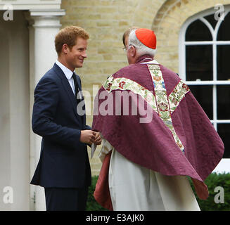 Die Totenmesse für Hugh van Cutsem, in Brentwood Kathedrale. Es nahmen hochrangige Royals.  Mitwirkende: Prinz Harry Where: Brentwood Essex, Großbritannien wenn: 11 September 2013 Stockfoto