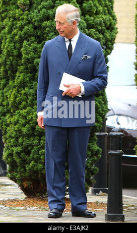 Die Totenmesse für Hugh van Cutsem, in Brentwood Kathedrale. Es nahmen hochrangige Royals.  Mitwirkende: Prinz Charles Where Stockfoto