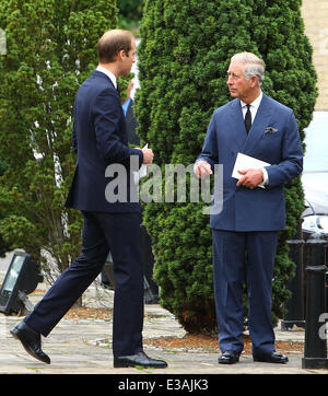 Die Totenmesse für Hugh van Cutsem, in Brentwood Kathedrale. Es nahmen hochrangige Royals.  Mitwirkende: Prinz Charles, Prinz William Where: Brentwood Essex, Großbritannien wenn: 11 September 2013 Stockfoto