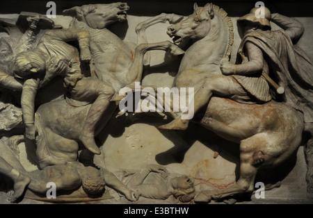 Alexander-Sarkophag. 4. Jh.V.Chr. Alexander Kampf gegen die Perser in der Schlacht von Issos (333 v. Chr.). Detail. Pentelischem Marmor. Stockfoto