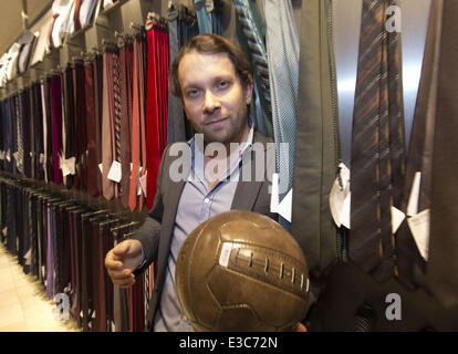 Ansons Fashion Night bei Ansons Store in der Mönkebergstraße Street.  Mitwirkende: Christian Ulmen Where: Hamburg, Deutschland bei: 25 September 2013 Stockfoto