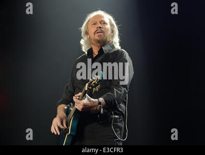 Barry Gibb in Manchester Arena mit: Barry Gibb Where: Manchester, Vereinigtes Königreich bei: 29 September 2013 Stockfoto