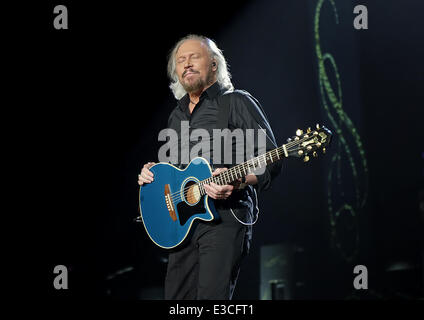 Barry Gibb in Manchester Arena mit: Barry Gibb Where: Manchester, Vereinigtes Königreich bei: 29 September 2013 Stockfoto