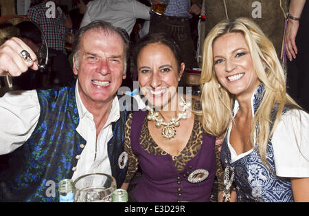 Das Hippodrom veranstaltet Oktoberfest 2013 Featuring: Wolfgang Fierek, Djamila Fierek wo: München, Deutschland: 4. Oktober 2013 Stockfoto