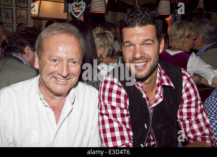 Das Hippodrom veranstaltet Oktoberfest 2013 Featuring: Werner Heinz, Michael Ballack Where: München, Deutschland: 5. Oktober 2013 Stockfoto