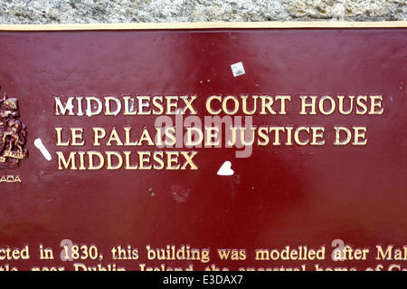 Das Zeichen außerhalb der Middlesex Court House in London, Ontario ist eine nationale historische Stätte Kanadas. Stockfoto