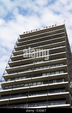 Blick auf Bristol, die auf Edward Colston, Philanthrop, Kaufmann und Sklavenhändler verweisen. Colston Turm Stockfoto