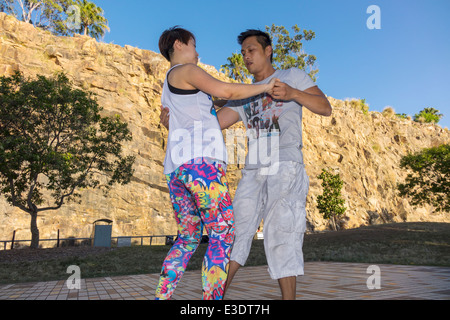 Brisbane Australien, Queensland Kangaroo Point Cliffs, Count White Park, Asiaten Ethnische Einwanderer Minderheit, Erwachsene Erwachsene Männer Männer Männer, Frau Stockfoto