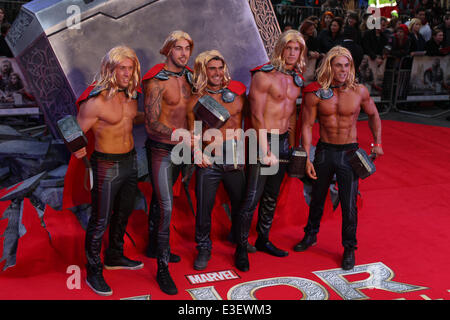 "Thor: der dunklen Welt" Weltpremiere statt im Odeon Leicester Square - Ankünfte Featuring: Atmosphäre wo: London, Vereinigtes Stockfoto