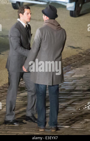 Henry Cavil gesehen am set für "Der Mann von U.N.C.L.E" London mit: Henry Caville Where: London, Vereinigtes Königreich bei: 24. Oktober 2013 Stockfoto