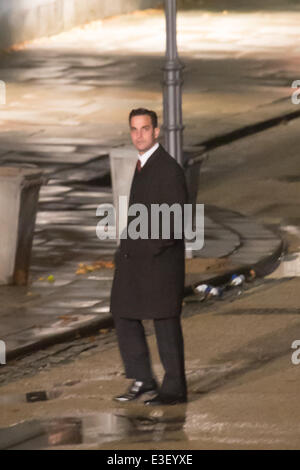 Henry Cavil gesehen am set für "Der Mann von U.N.C.L.E" London mit: Atmosphäre wo: London, Vereinigtes Königreich bei: 24. Oktober 2013 Stockfoto