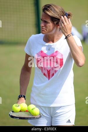 AMELIE MAURESMO ANDY MURRAY Trainer der ALL ENGLAND TENNIS CLUB WIMBLEDON LONDON ENGLAND 23. Juni 2014 Stockfoto