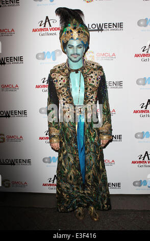 Halloweenie 2013 begünstigt Homosexuell Männer Chor von Los Angeles (GMCLA) an der Los Angeles Theater Featuring statt: Adam Lambert wo: Los Angeles, California, Vereinigte Staaten von Amerika bei: 25. Oktober 2013 Stockfoto