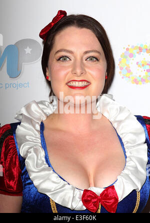 Halloweenie 2013 begünstigt Homosexuell Männer Chor von Los Angeles (GMCLA) an der Los Angeles Theater Featuring statt: Lauren Asche wo: Los Angeles, California, Vereinigte Staaten von Amerika bei: 25. Oktober 2013 Stockfoto